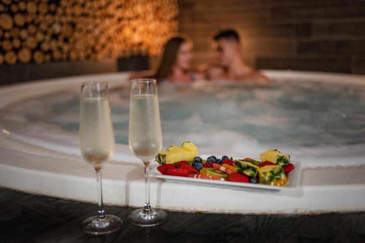 Hotel Bonifacio Spa&Sport Resort Sochocin Exteriör bild