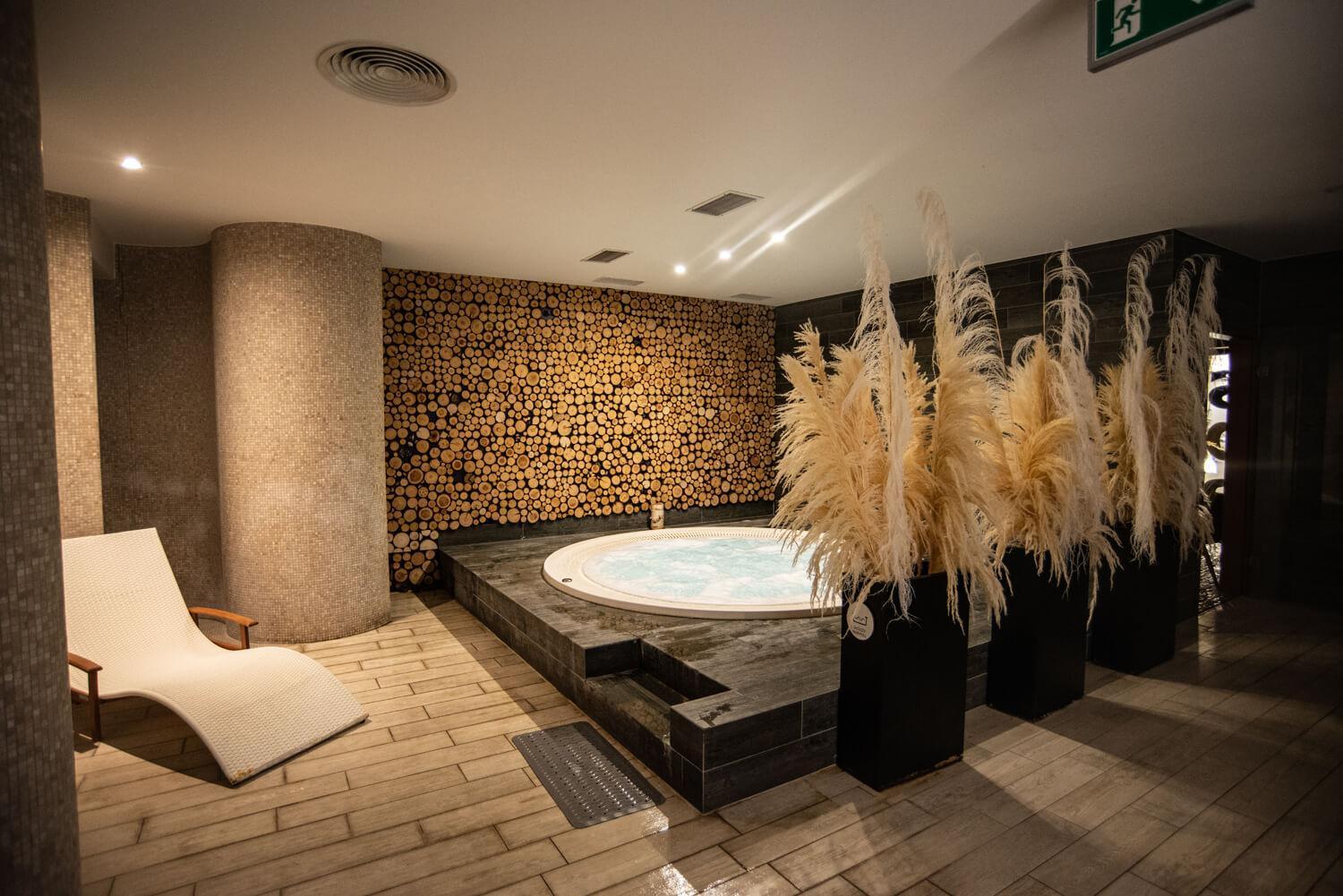 Hotel Bonifacio Spa&Sport Resort Sochocin Exteriör bild